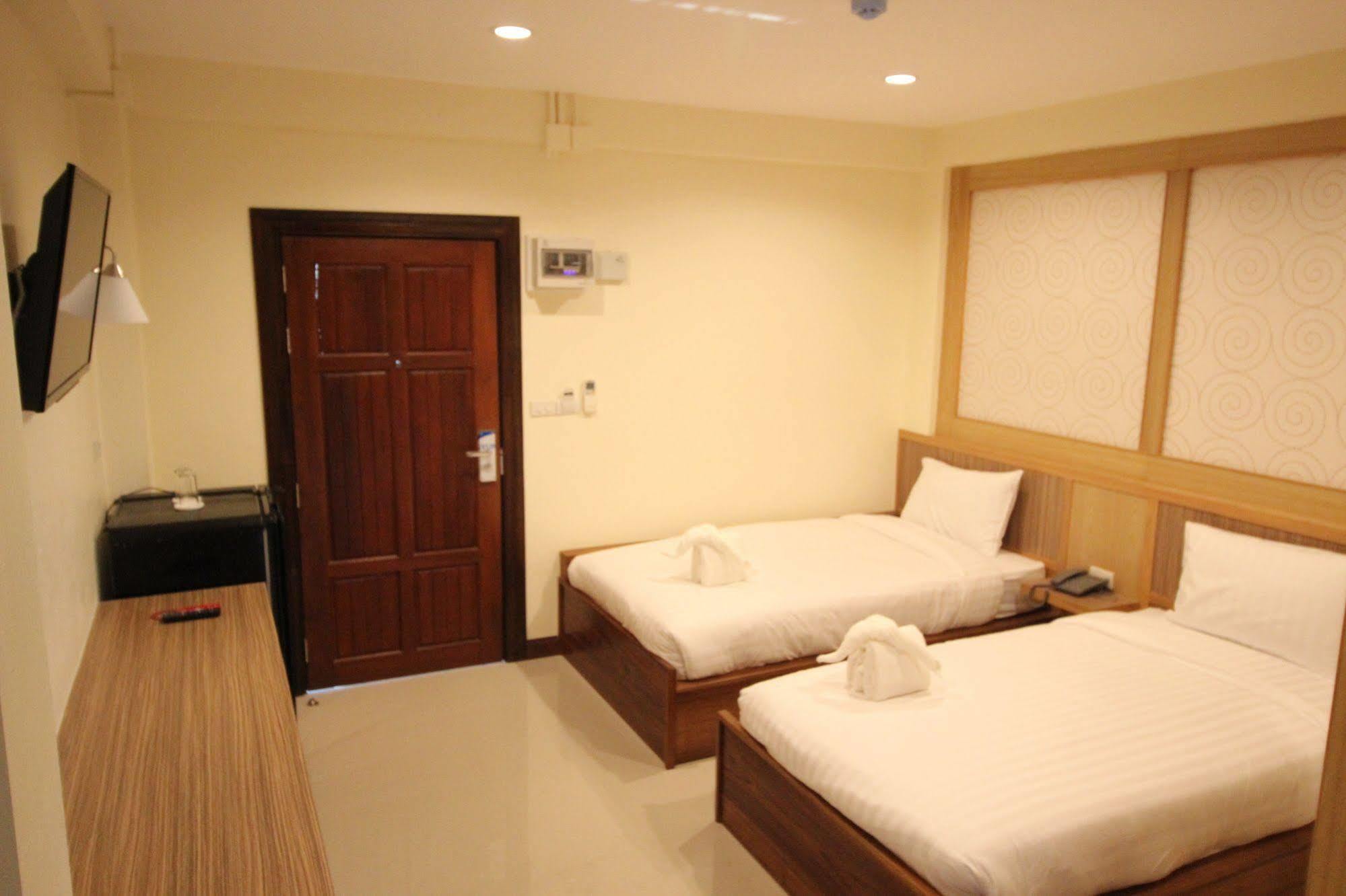 Monmuang Hotel Chiang Mai Exterior foto